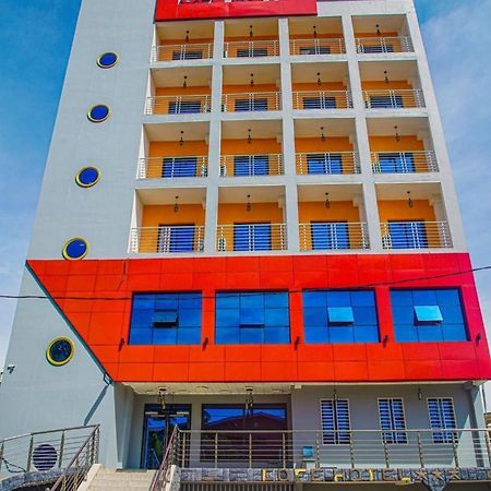 Cofe Hotel Яунде Экстерьер фото