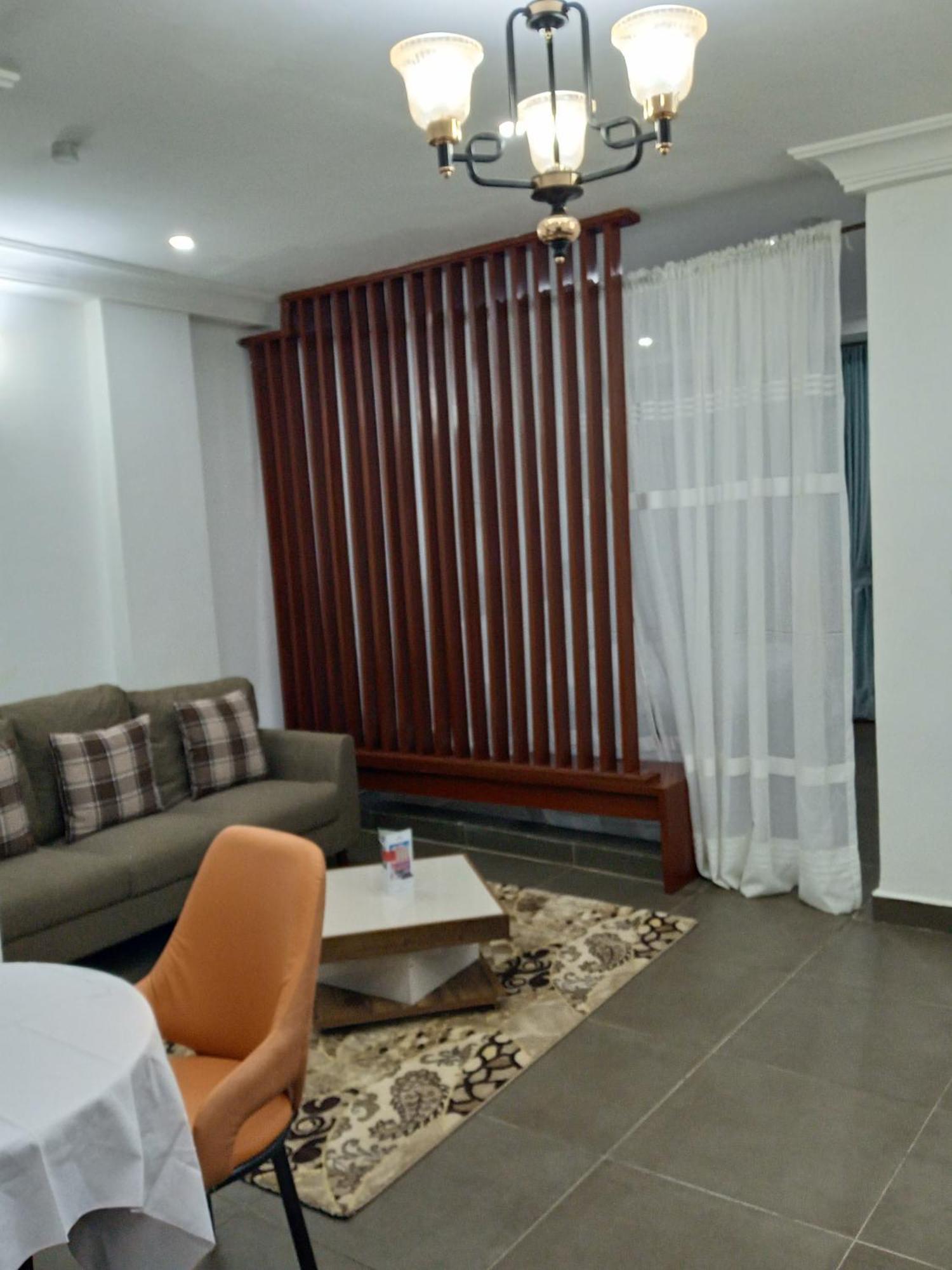 Cofe Hotel Яунде Экстерьер фото