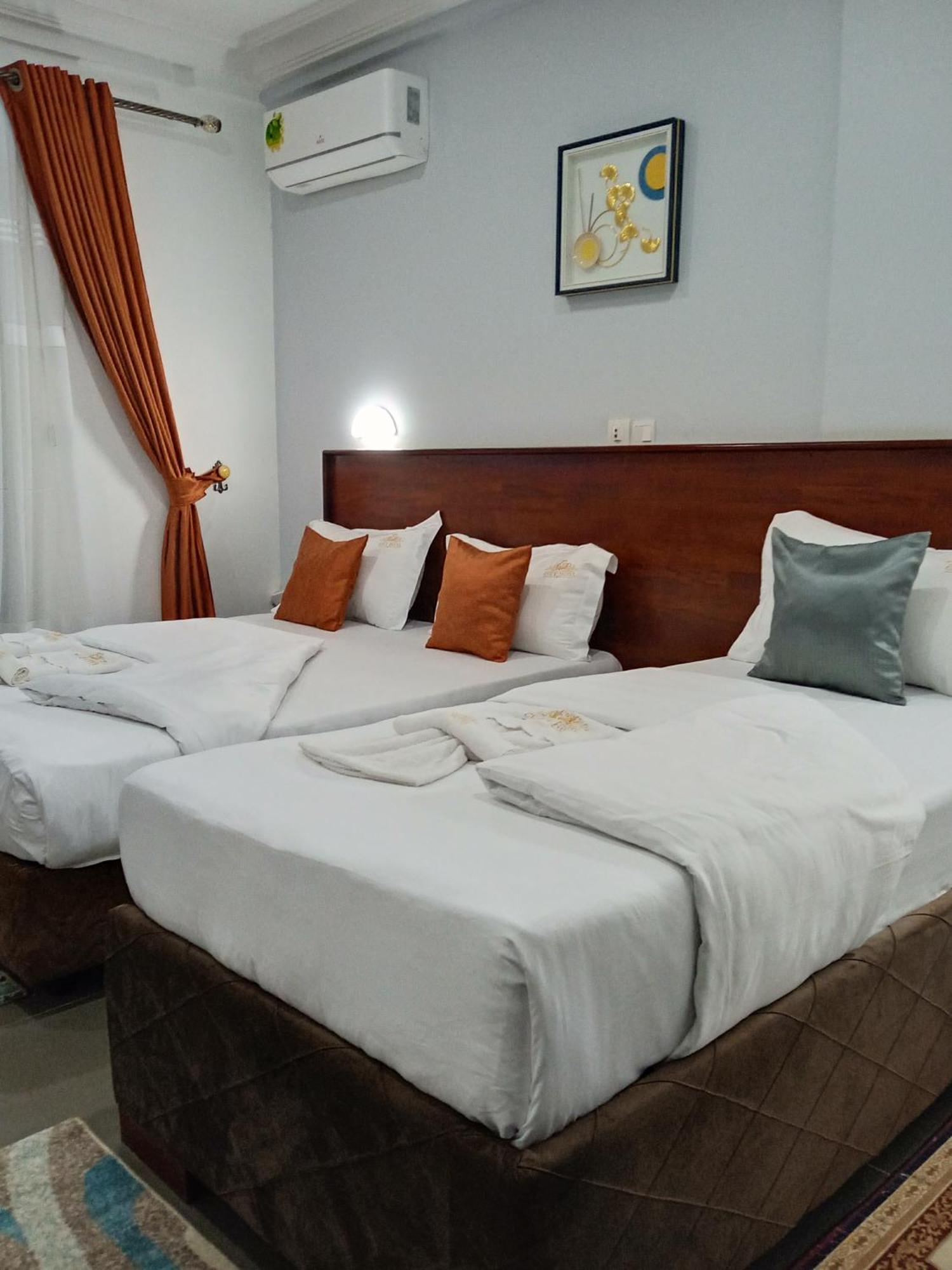 Cofe Hotel Яунде Экстерьер фото