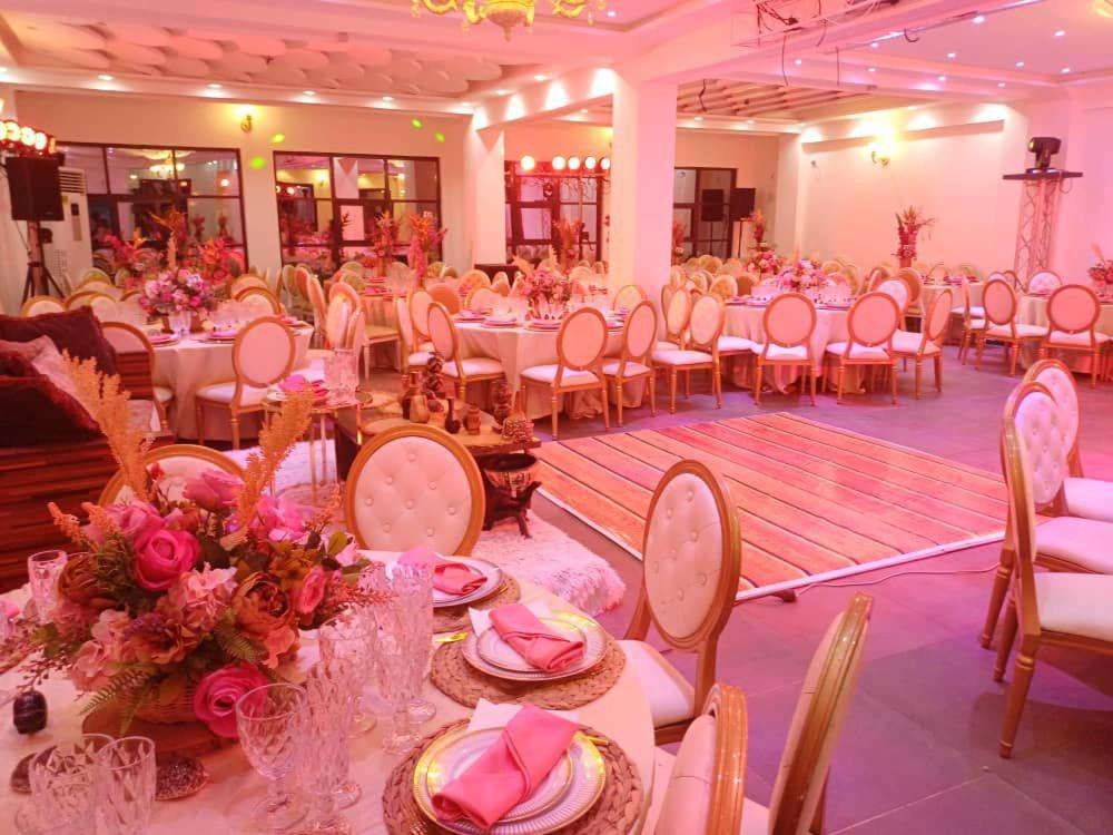 Cofe Hotel Яунде Экстерьер фото