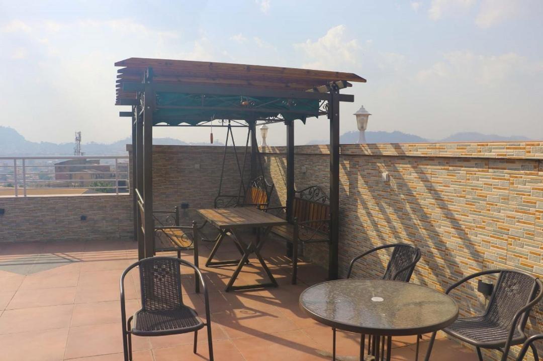 Cofe Hotel Яунде Экстерьер фото