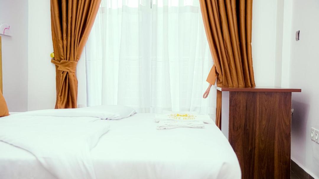Cofe Hotel Яунде Экстерьер фото